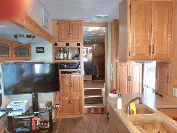 2005 MOAN Mobile Home For Sale