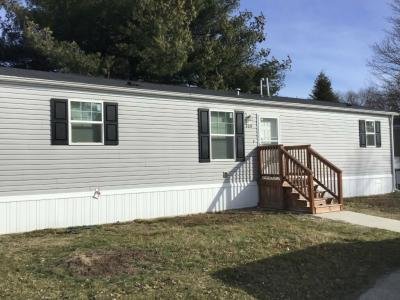 Mobile Home at 309 East Hillsdale Holland, OH 43528