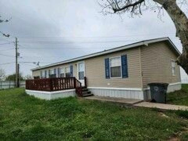 2004 CLAT Mobile Home For Sale