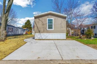 Mobile Home at 43222 Bordeaux Dr. Sterling Heights, MI 48314