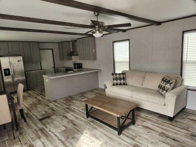 Mobile Home at 5136 Ben Day Murrin Rd  Lot 742 Fort Worth, TX 76126
