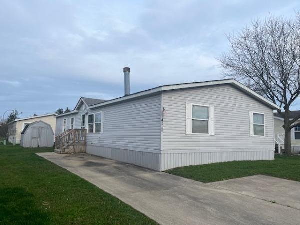 1997 Schult Manufactured Home
