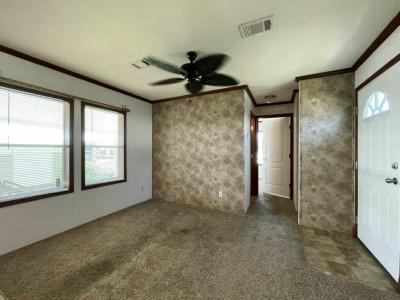 Photo 4 of 20 of home located at 757 Harbor Circle (Site 1787) Ellenton, FL 34222