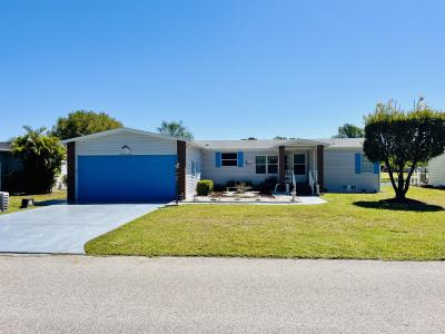 Photo 2 of 21 of home located at 10940 Lake Loop Rd. North Fort Myers, FL 33903