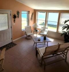 Photo 3 of 7 of home located at 6640 Spanish Lakes Blvd Fort Pierce, FL 34951