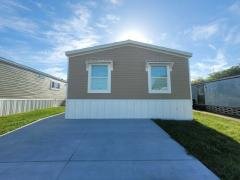 Photo 4 of 7 of home located at 4000 24th St N Unit 28 Saint Petersburg, FL 33714