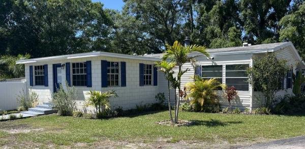 Photo 1 of 2 of home located at 1518 Clement Road, Lot 13 Lutz, FL 33549