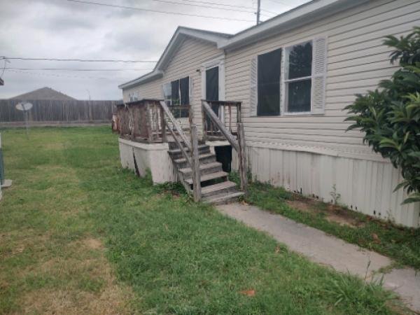2000 CA-663 Mobile Home For Sale