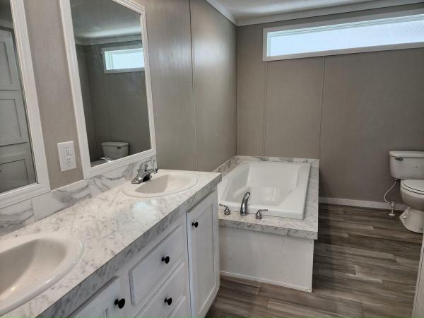2022 Fleetwood - Douglas Mobile Home For Rent
