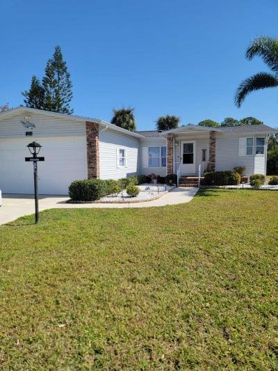 Mobile Home at 10814 Moss Creek Ct North Fort Myers, FL 33903