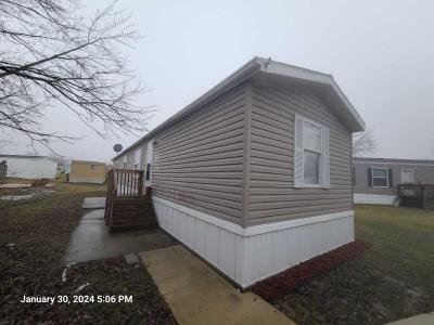 Mobile Home at 2737 W. Washington Center Rd #256 Fort Wayne, IN 46818