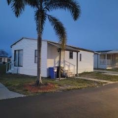 Photo 1 of 11 of home located at 1270 Autumn Dr Tampa, FL 33613