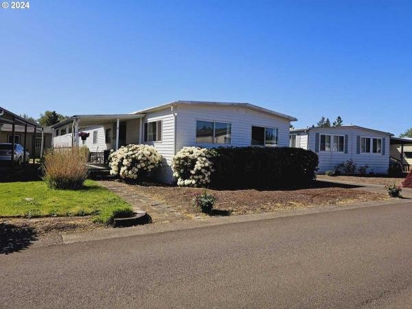 1972 PARKWAY Mobile Home For Sale