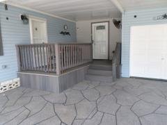 Photo 3 of 15 of home located at 328 Waldorf Dr Auburndale, FL 33823