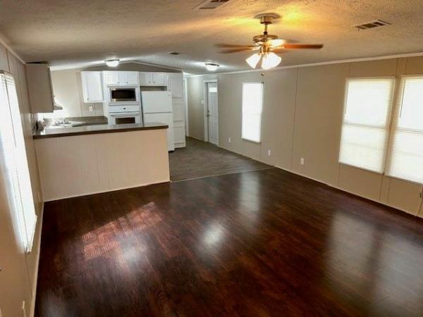 2004 Clayton Homes Inc Mobile Home For Sale