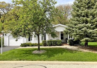 Mobile Home at 2725 Bluegrass Court Grayslake, IL 60030