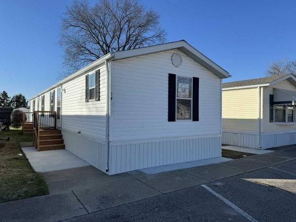 2003 Schult Manor Hill Manufactured Home