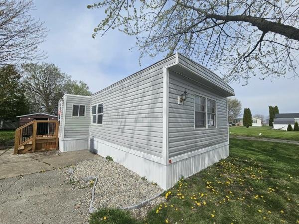 1987 Fairmont Homes Mobile Home For Rent