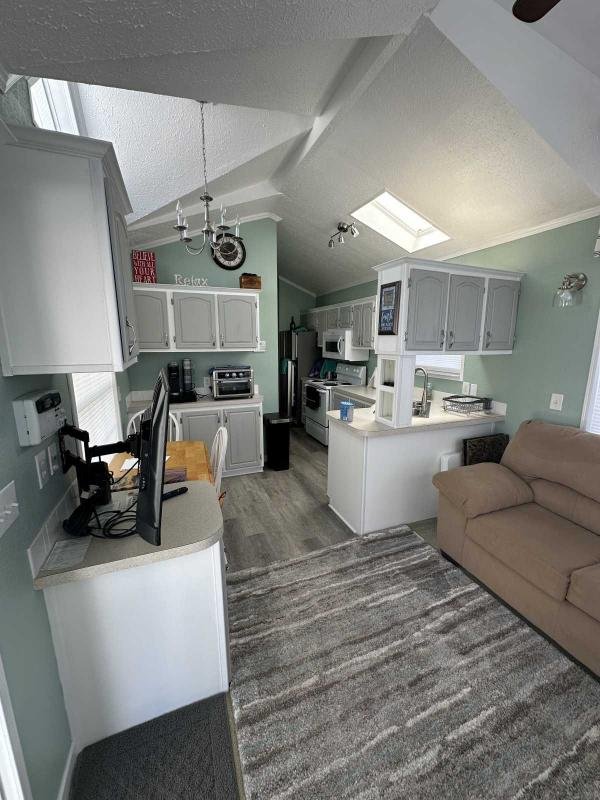 2005 Stewart Signature Mobile Home