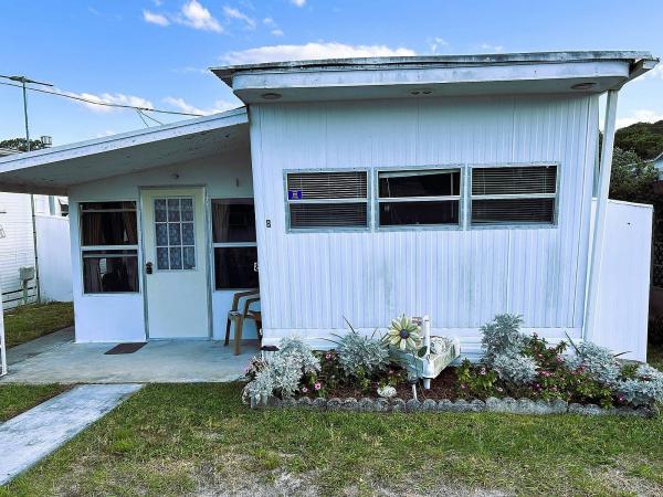 1961 PEER Mobile Home For Sale