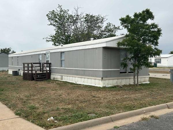 1996 CMH Manufacturing Inc Mobile Home For Rent