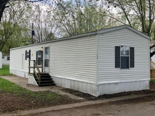 2005 Holly Park Mobile Home For Sale
