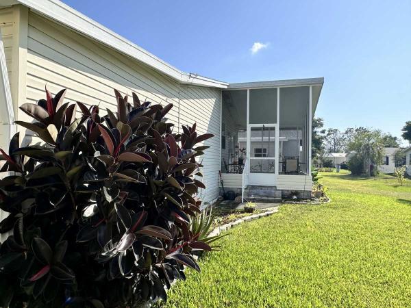 2001 Homes of Merit Manufactured Home