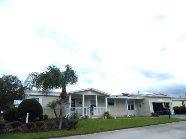 Photo 1 of 2 of home located at 325 Bay Breeze Loop Davenport, FL 33897