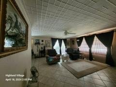 Photo 4 of 10 of home located at 215 NE 52 St Deerfield Beach, FL 33064