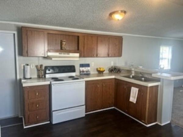 2002 LIMI Mobile Home For Sale