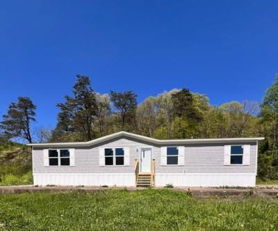 Mobile Home at 376 Dupont Rd Poca, WV 25159