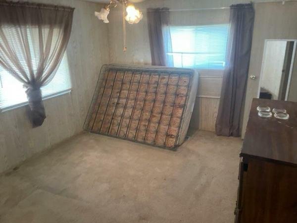 1979 TWIN Mobile Home