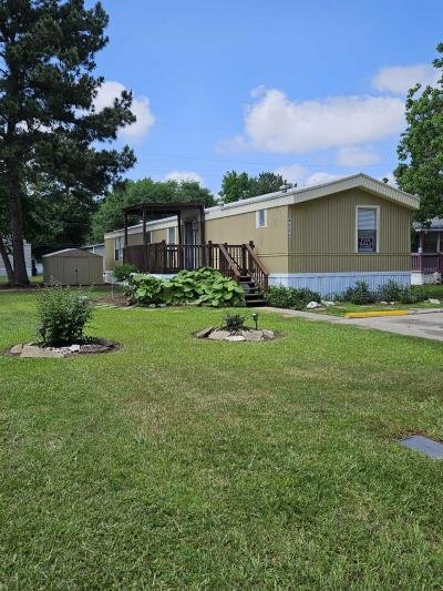 Mobile Home at 8526 Lodgepole Tomball, TX 77375