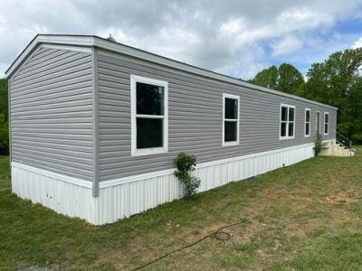 Mobile Home at 2643 Macedonia Rd Adolphus, KY 42120