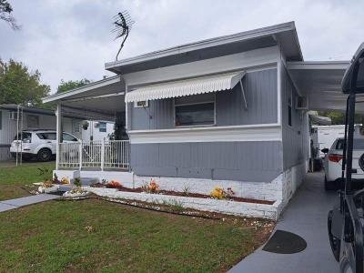 Mobile Home at 39609 Persimmon Ave Zephyrhills, FL 33542