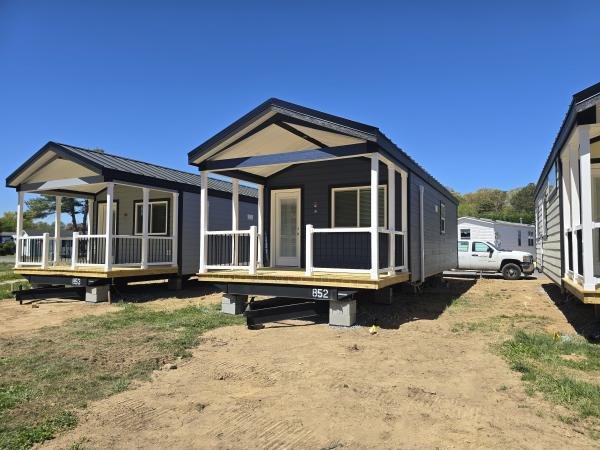 2024 Great Outdoor Cottages 300L1-K2 Mobile Home