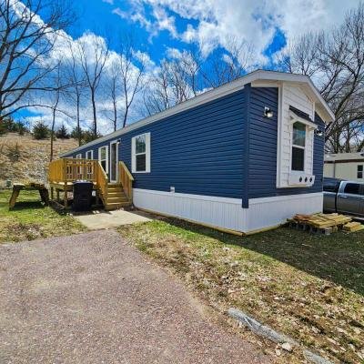 Mobile Home at 3700 28th Street Sioux City, IA 51105