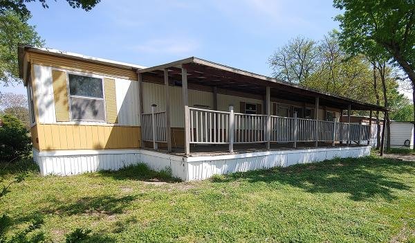 Photo 1 of 1 of home located at 1001 E Macarthur Rd, Lot 58 Wichita, KS 67216