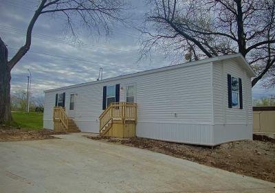Mobile Home at 3725 N. Peoria Rd. Site 5 Springfield, IL 62702