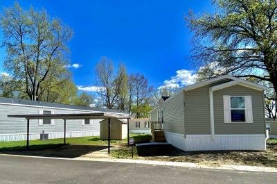 Mobile Home at 3725 N. Peoria Rd. Site 83 Springfield, IL 62702