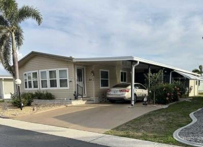 Mobile Home at 528 Sunshine Ave Fort Myers, FL 33903