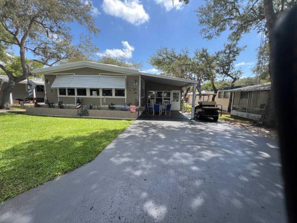 Photo 1 of 2 of home located at 2960 Melon Lane Sebring, FL 33870