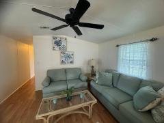Photo 4 of 25 of home located at 1130 Cypress Drive Wildwood, FL 34785