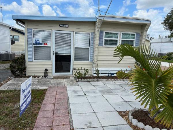 Photo 1 of 2 of home located at 2471 Apple Blossom Lane Wauchula, FL 33873