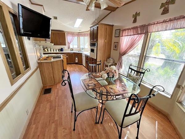 1988 PAHA Manufactured Home