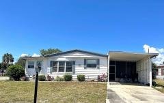 Photo 1 of 23 of home located at 1015 Hudson Way Grand Island, FL 32735