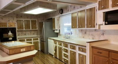 Photo 10 of 8 of home located at 314 Royal Palm Dr Palmetto, FL 34221