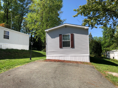 Mobile Home at 29 Willington Cirlce Macungie, PA 18062