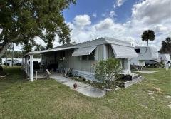 Photo 2 of 18 of home located at 6919 Sunny Lane Mount Dora, FL 32757