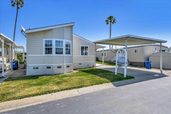 2000 Silvercrest Manufactured Home